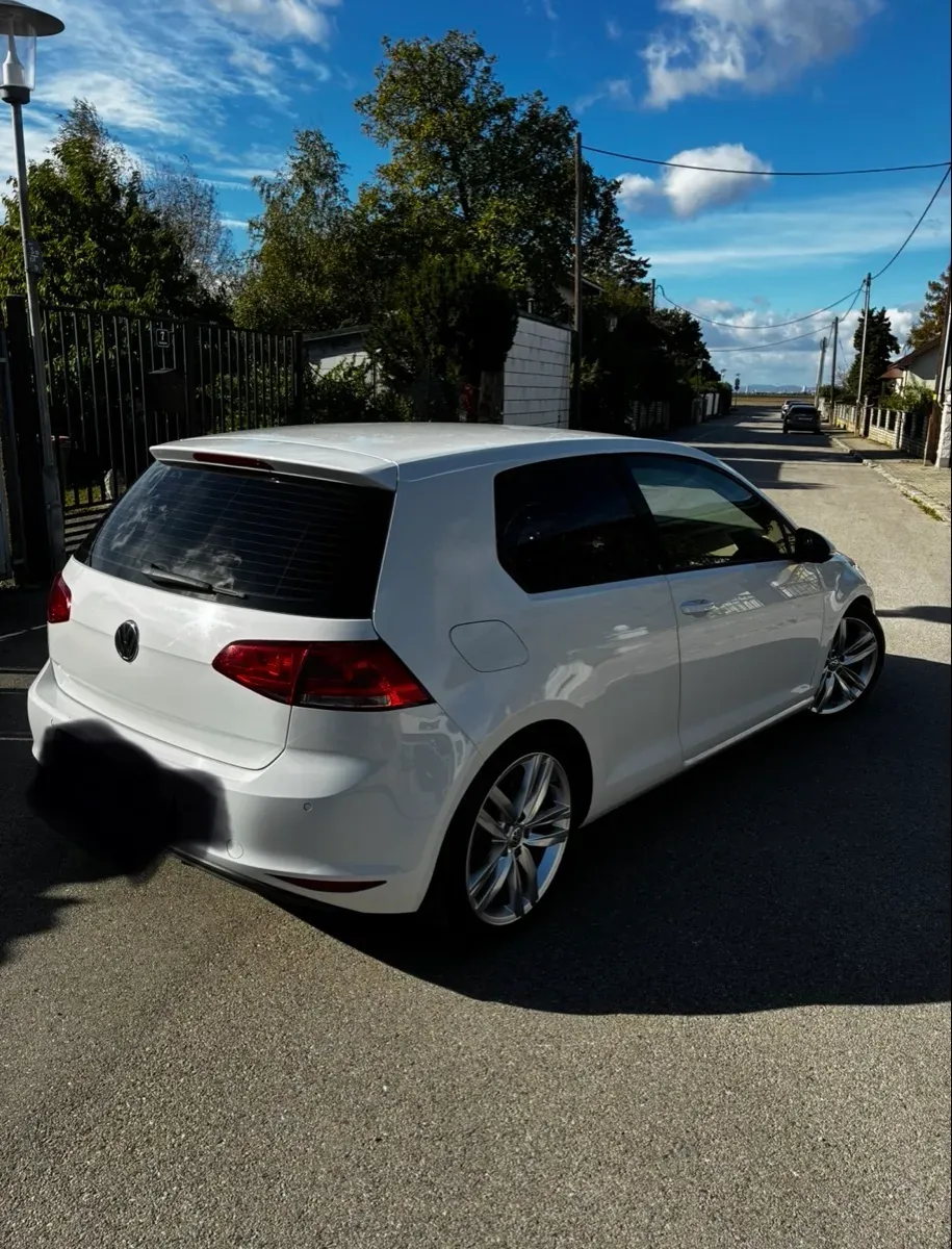 Volkswagen Golf 2013 photo 2