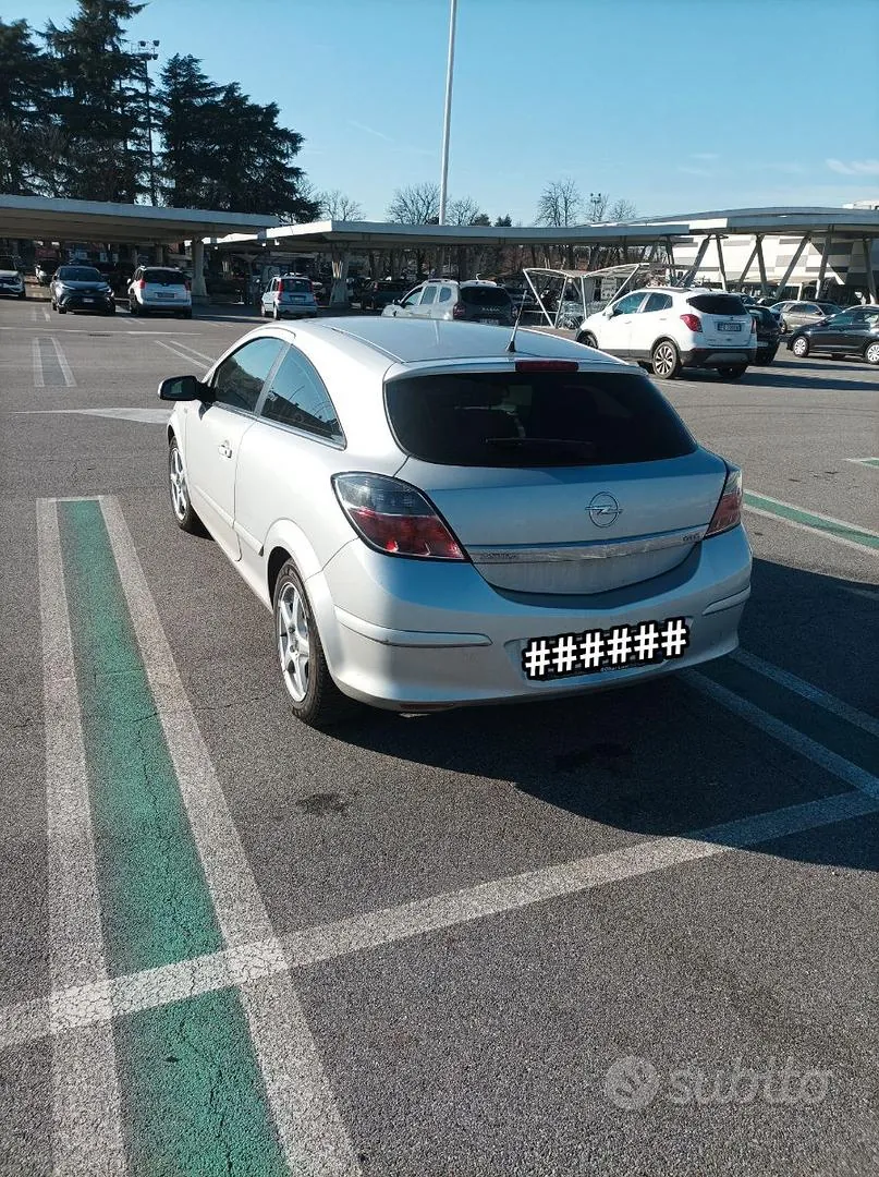 Opel Astra 2007 photo 2
