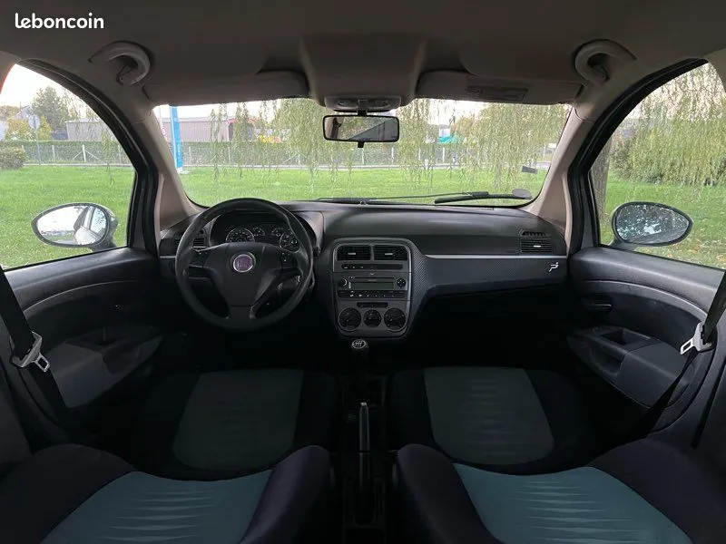 Fiat Grande Punto 2008 photo 3