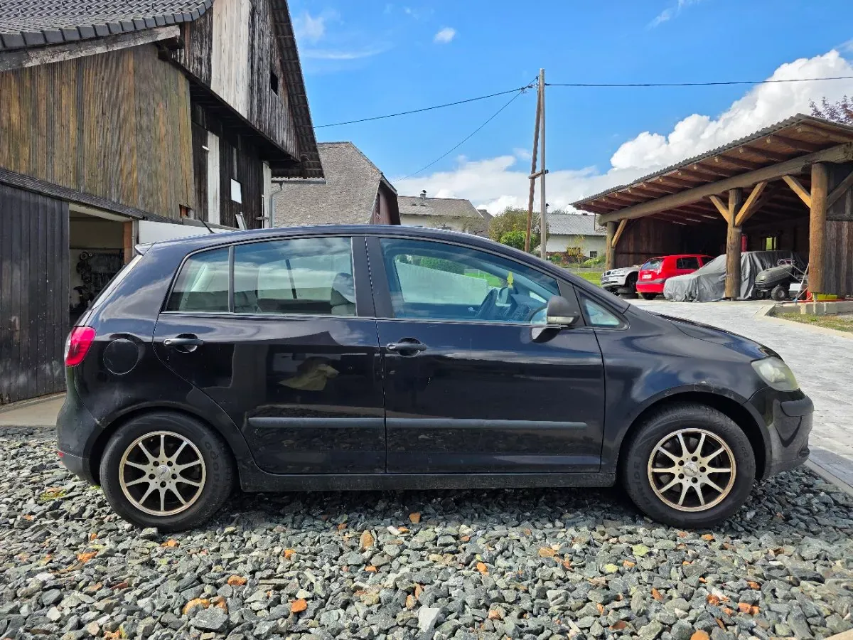 Volkswagen Golf 2007 photo 2