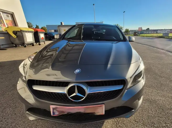 Mercedes-Benz Cla200