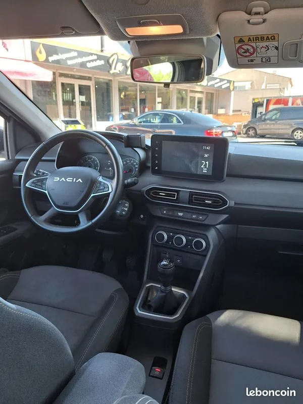 Dacia Sandero 2024 photo 3