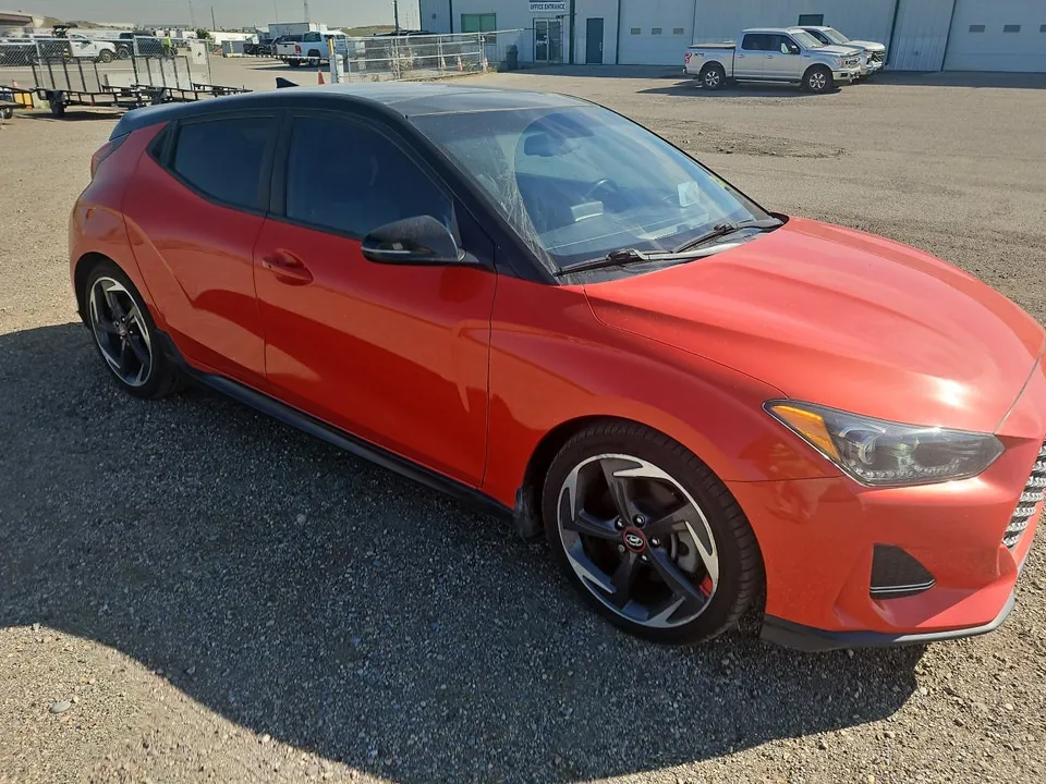 Hyundai Veloster 2019 photo 2