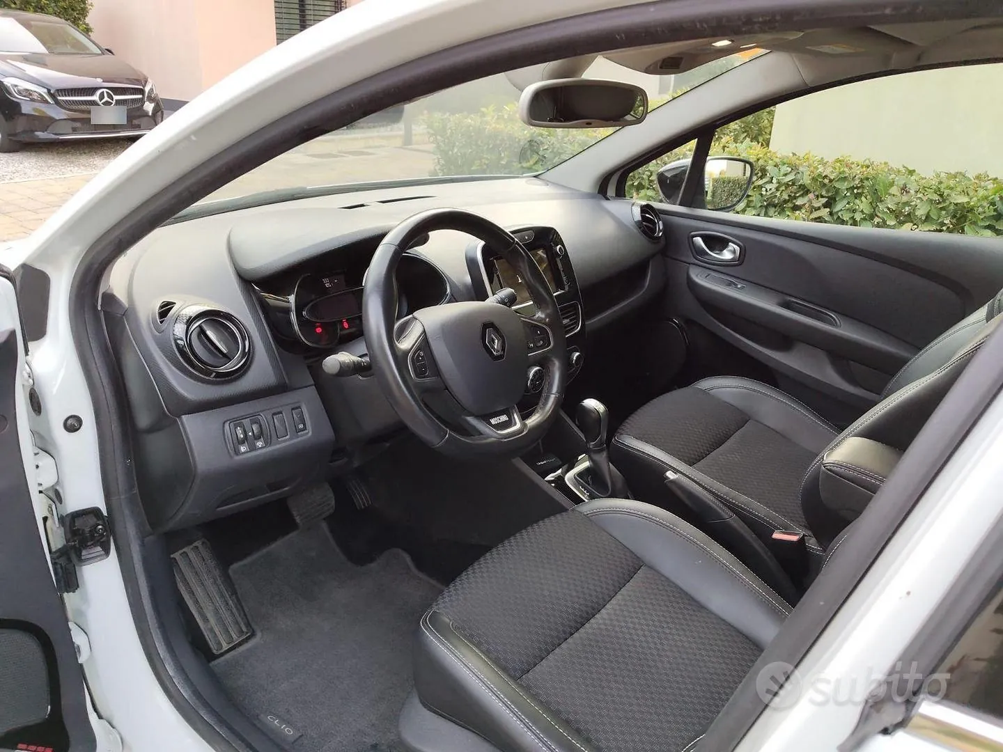 Renault Clio 2019 photo 2