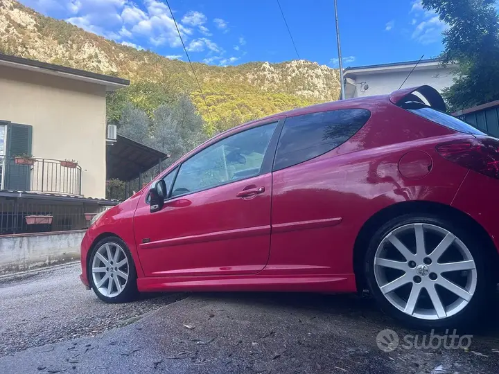 Peugeot 207 2008 photo 5