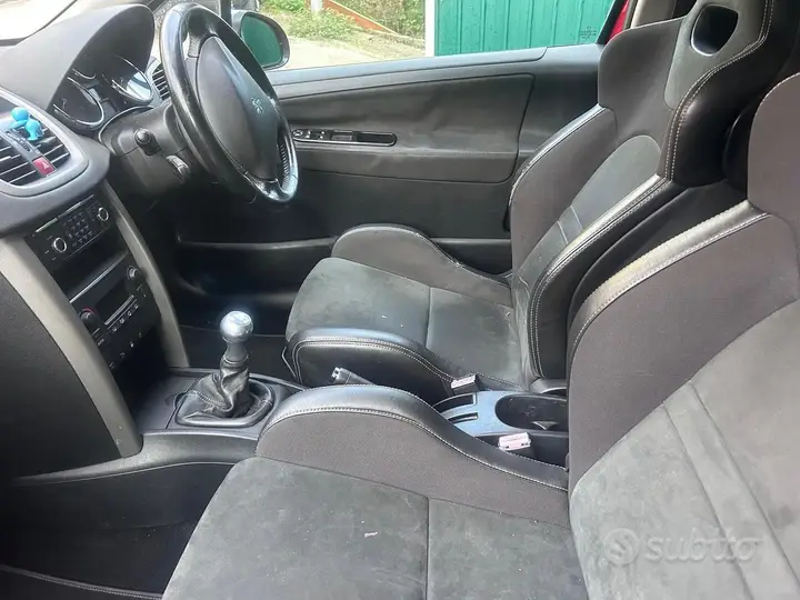 Peugeot 207 2008 photo 4