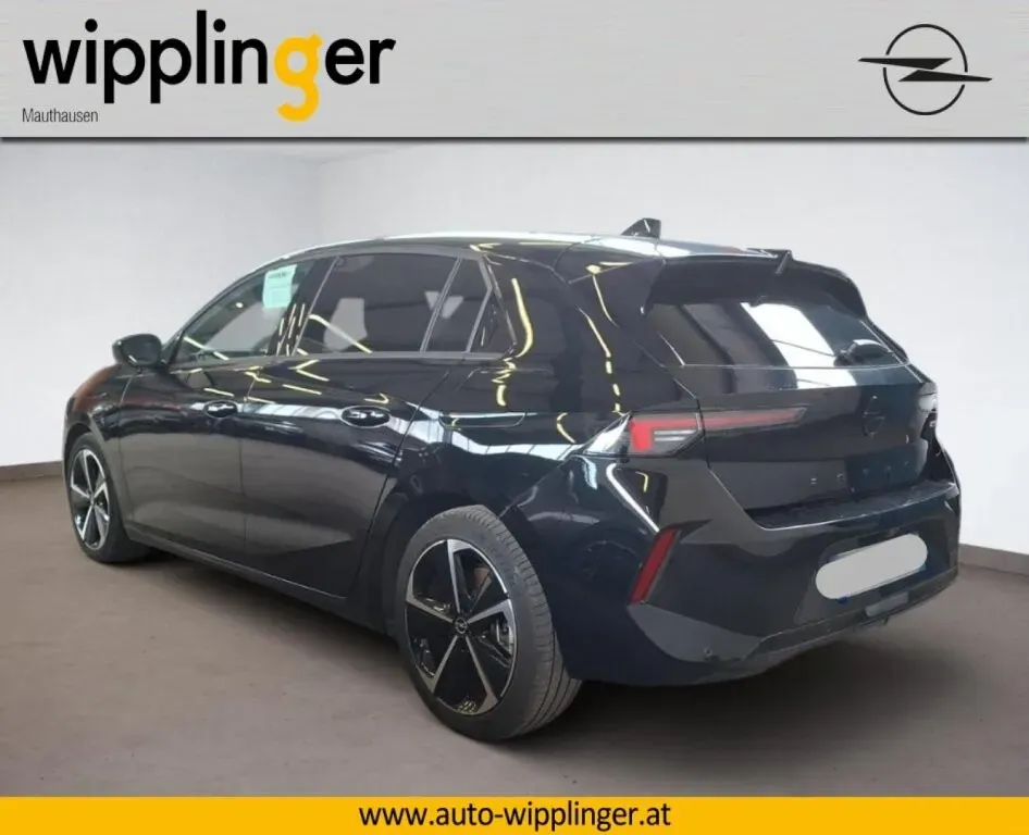 Opel Astra 2024 photo 2