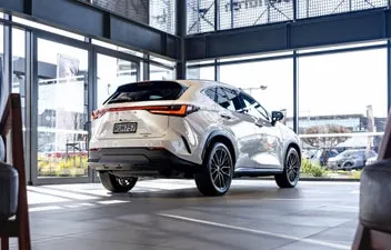 Lexus Nx 450H+ 2026 photo 4