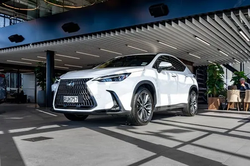 Lexus Nx 450H+