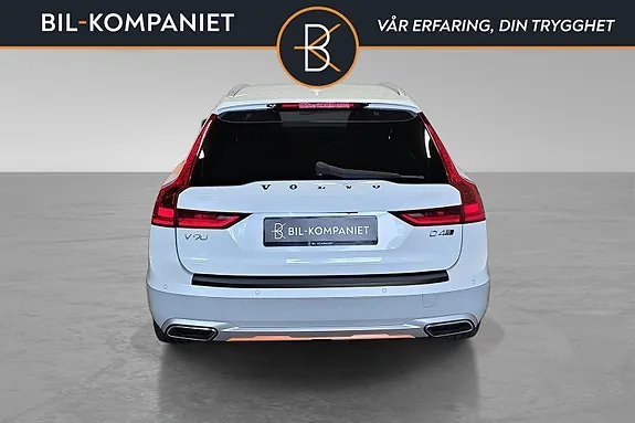 Volvo V90 Cross Country 2018 photo 4