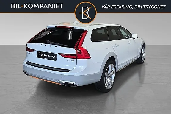 Volvo V90 Cross Country 2018 photo 3