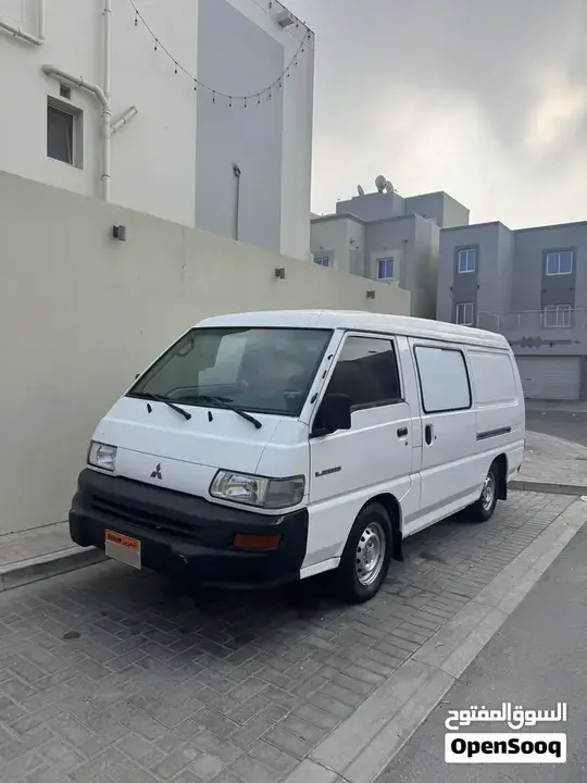 Mitsubishi L400