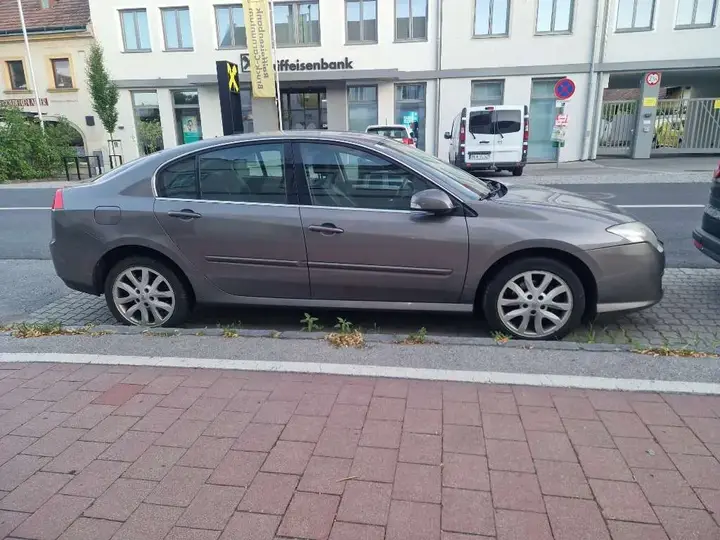 Renault Laguna 2008 photo 3