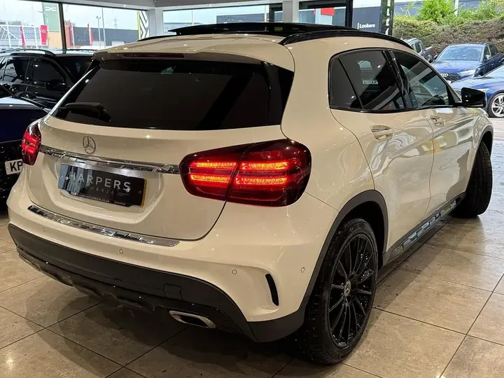 Mercedes-Benz Gla 2019 photo 2