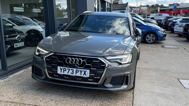 Audi A6 Avant 2023 photo 2