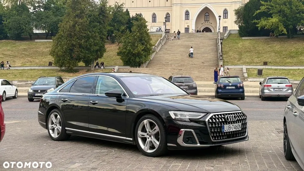 Audi A8 2022 photo 3