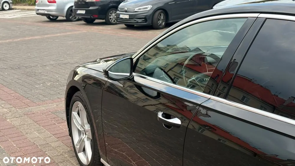 Audi A8 2022 photo 5