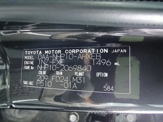 Toyota Aqua 2012 photo 5