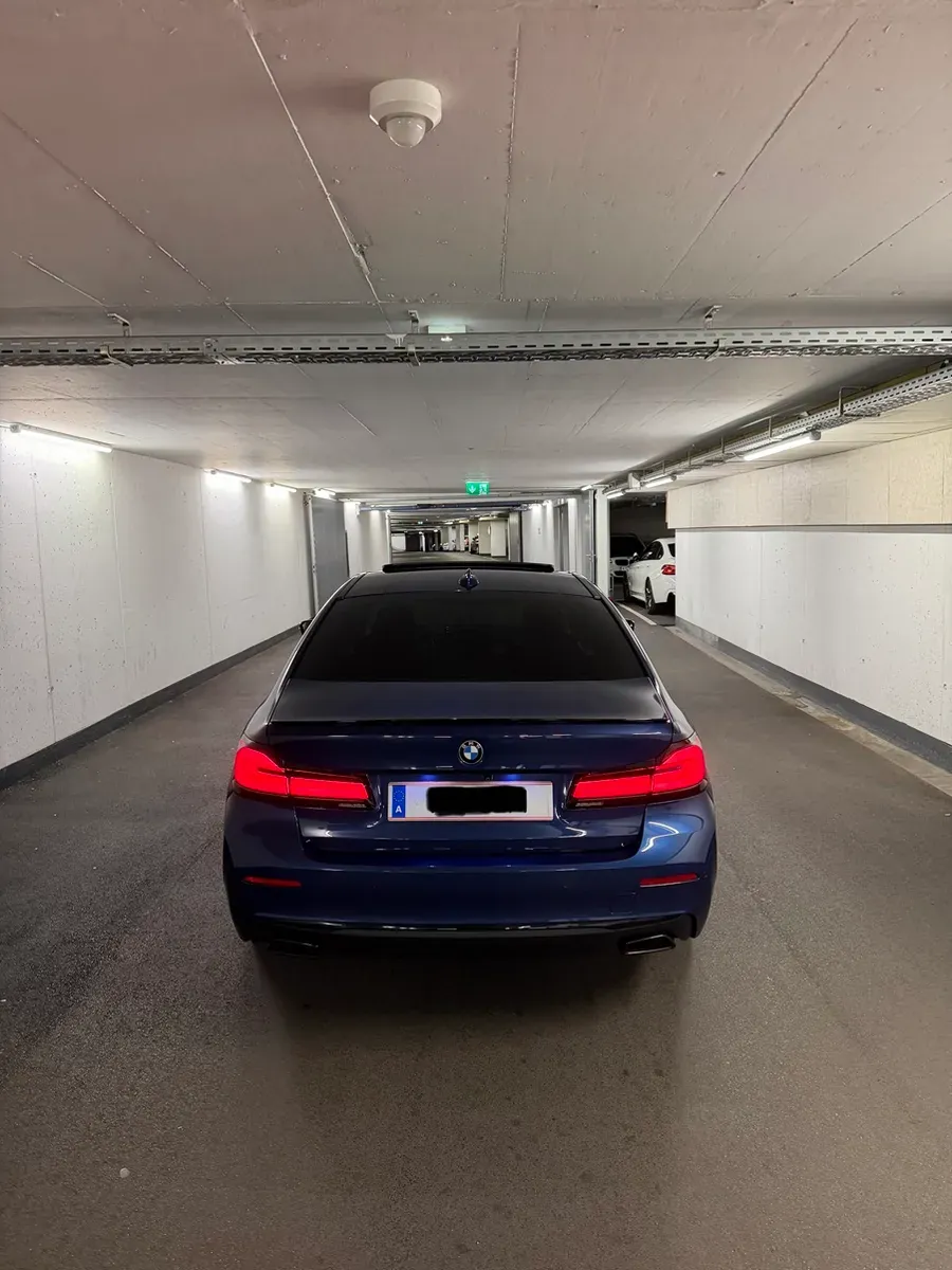 BMW 5 Series 2020 photo 2