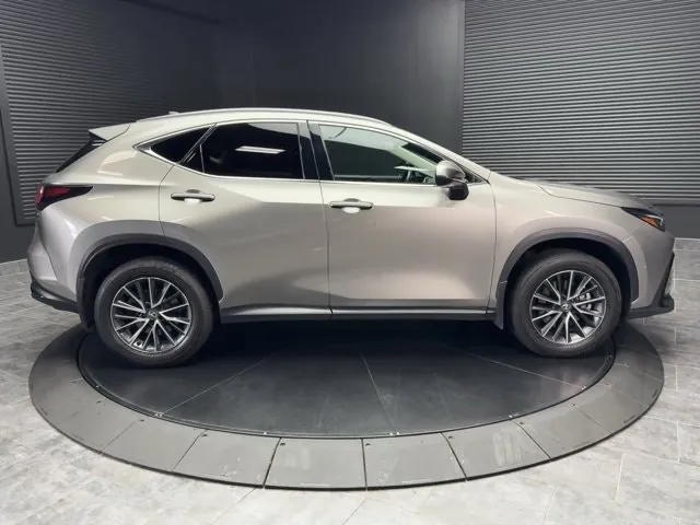 Lexus Nx 2025 photo 2
