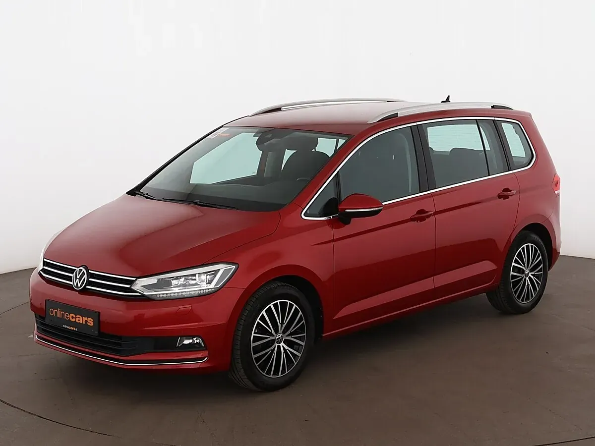Volkswagen Touran 2021 photo 2