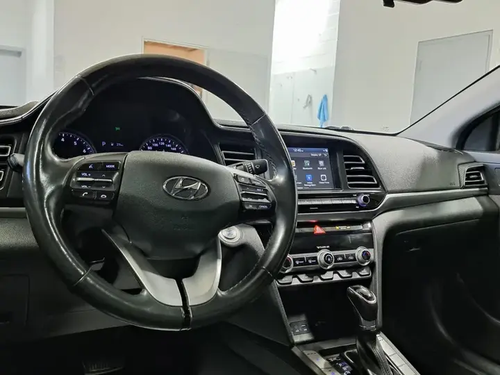 Hyundai Elantra 2020 photo 5