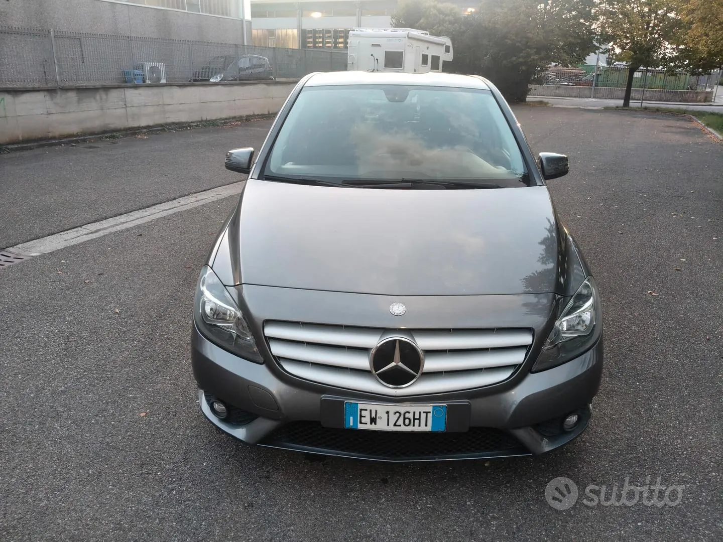 Mercedes-Benz B 2014 photo 2