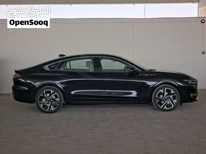 Ford Taurus 2026 photo 4
