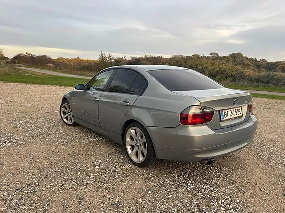 BMW 320I 2006 photo 2