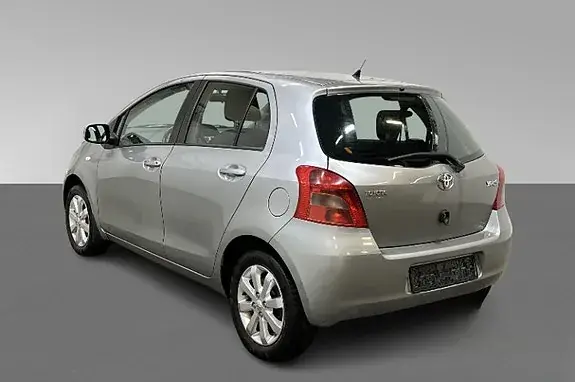 Toyota Yaris 2007 photo 5
