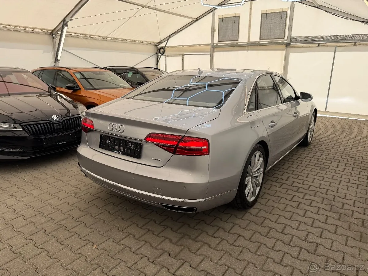 Audi A8 2016 photo 5