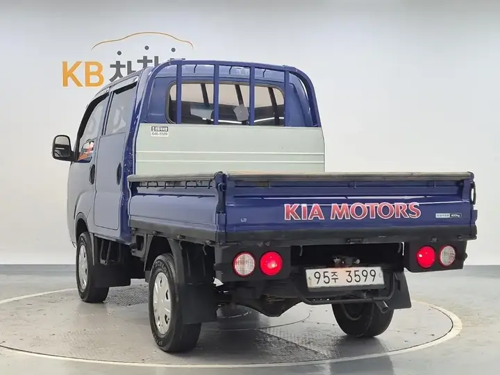 Kia Bongo 2018 photo 2