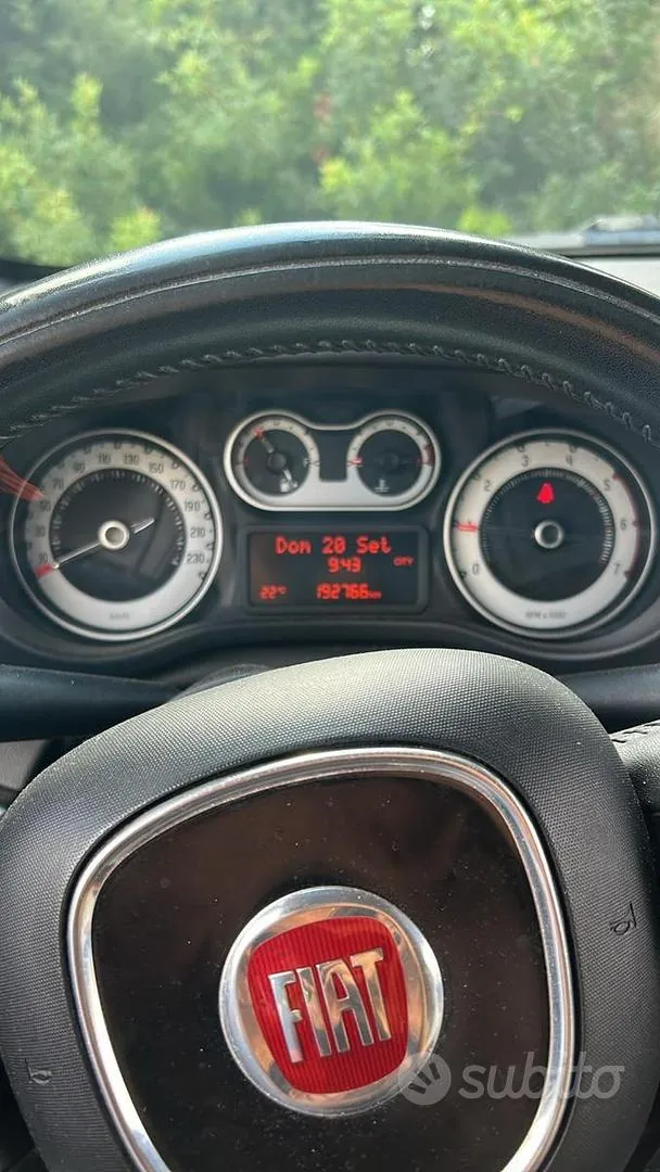 Fiat 500L 2016 photo 4