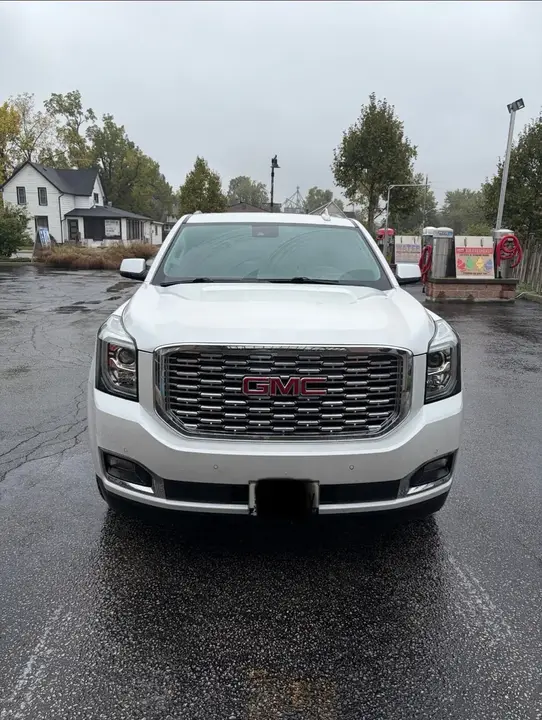 GMC Yukon 2020 photo 3