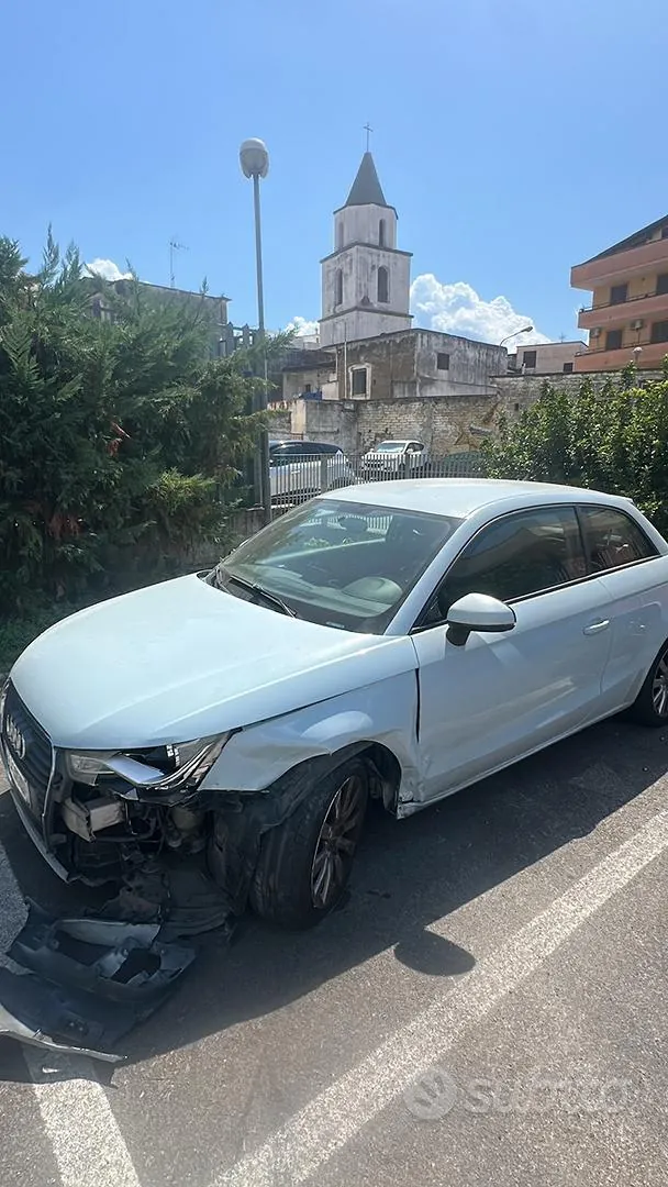 Audi A1 2011 photo 2