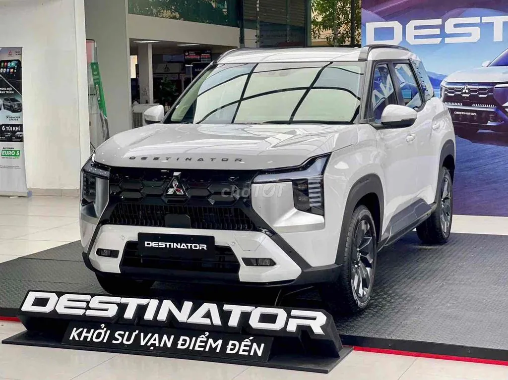 Mitsubishi Destinator