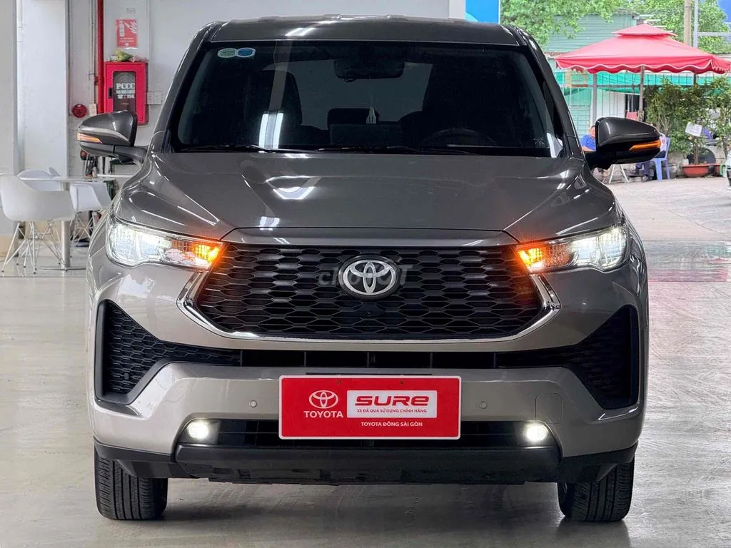 Toyota Innova Cross