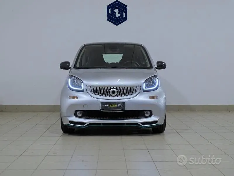 Smart Fortwo 2019 photo 3