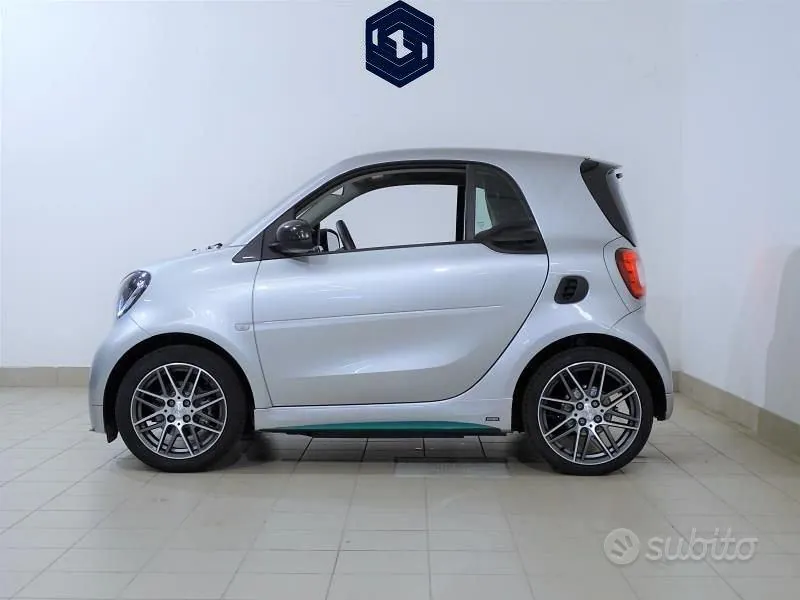 Smart Fortwo 2019 photo 5