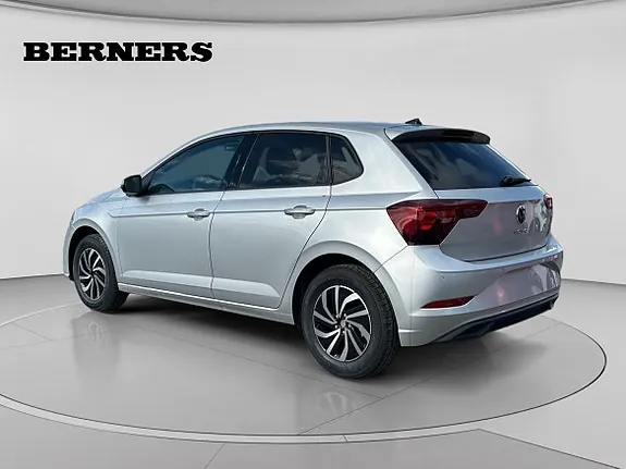 Volkswagen Polo 2027 photo 3