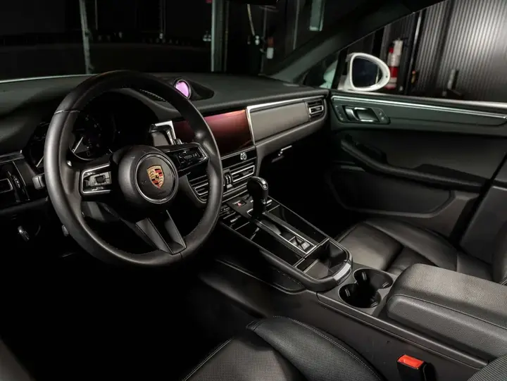 Porsche Macan 2025 photo 4