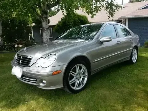 Mercedes-Benz C-Class 2007 photo 2