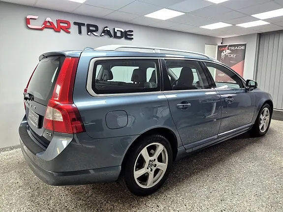 Volvo V70 2012 photo 5