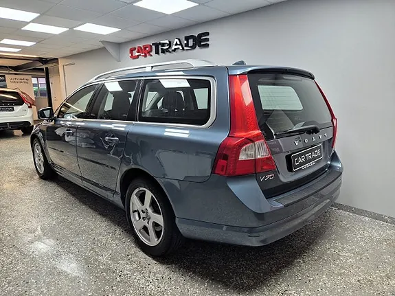 Volvo V70 2012 photo 4