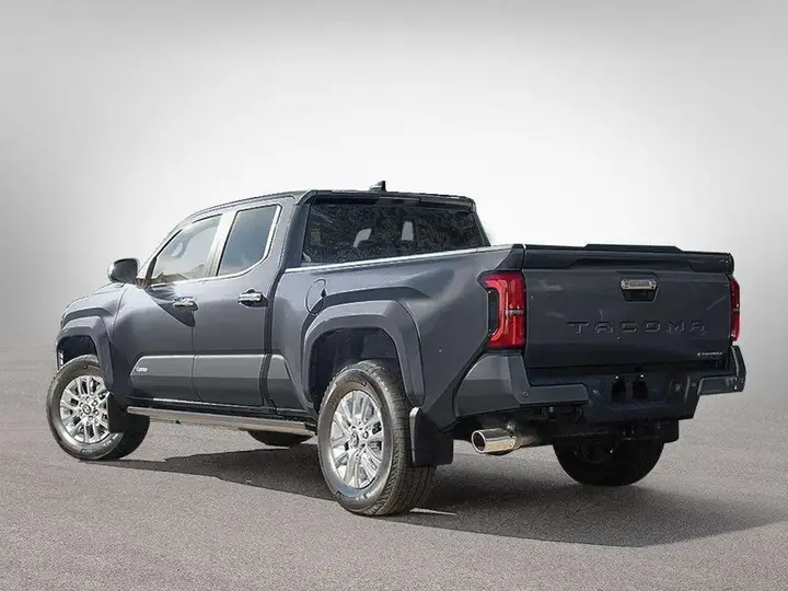Toyota Tacoma 2025 photo 4