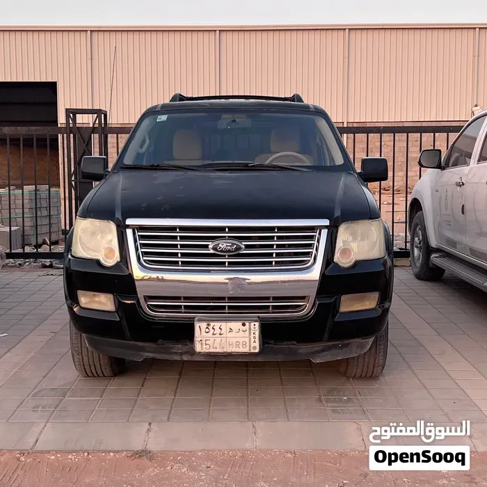 Ford Explorer 2010 photo 3