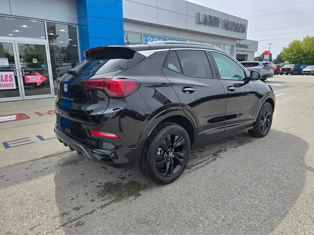 Buick Encore 2026 photo 3