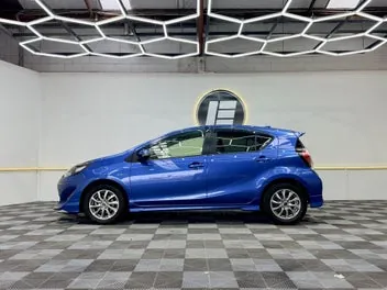 Toyota Aqua 2017 photo 4