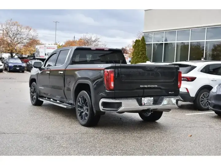 GMC Sierra 1500 2025 photo 3