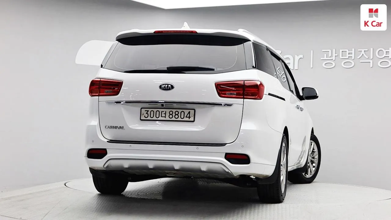 Kia Carnival 2019 photo 2